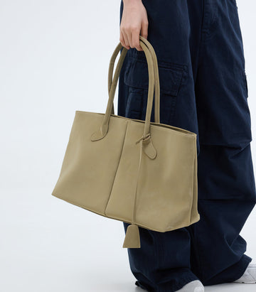 Laet Big Shoulder Bag